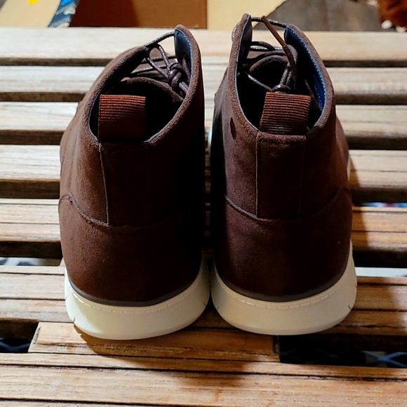 Julian & Mark Brown Sport Chukka Boots - Men's 8.5 - Picture 3 of 5